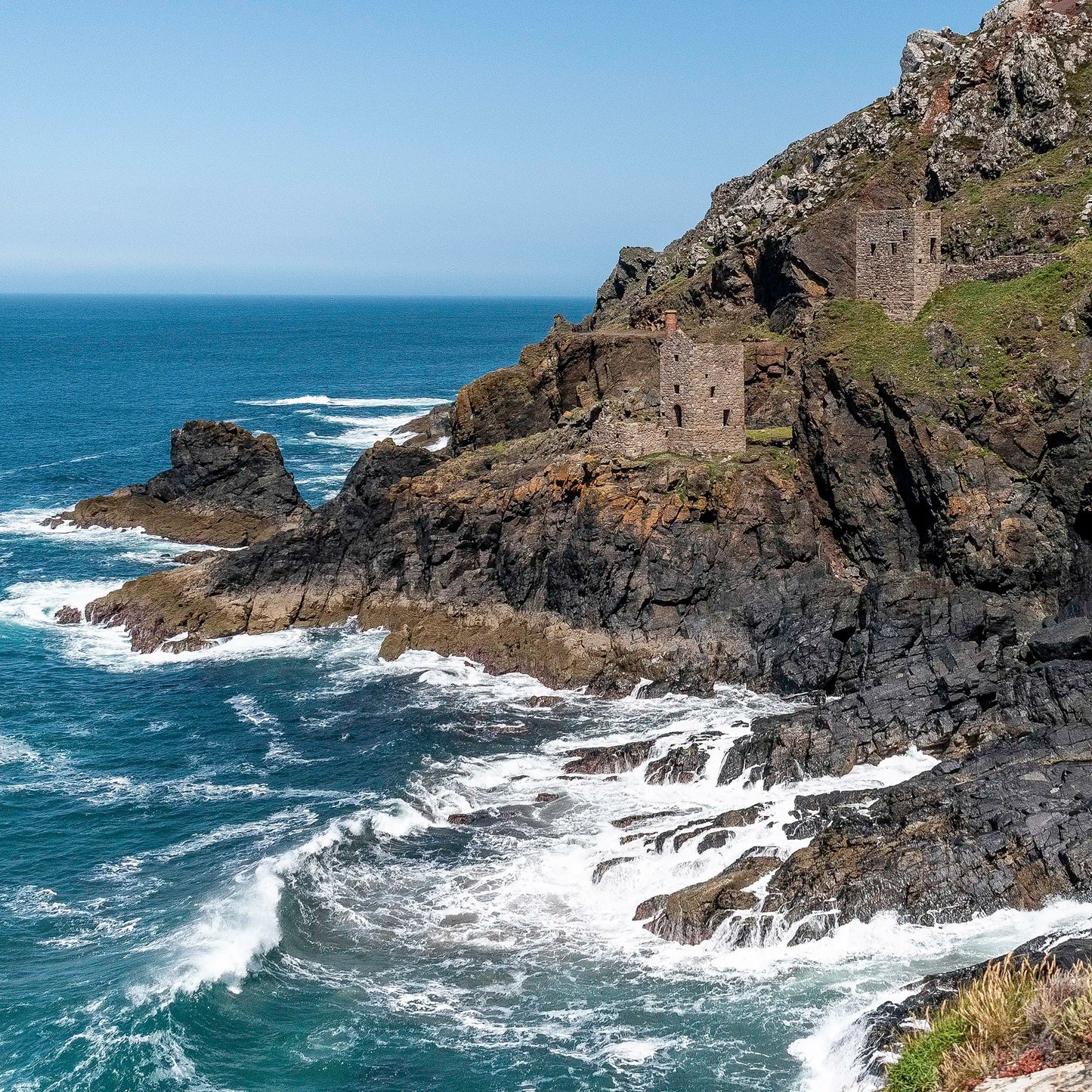 Cornish greetings card image of the Crowns engine houses at Botallack on the cliffs by the sea