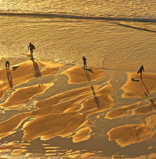 Cornish Greeting Card image, silhouettes of surfers against golden sands