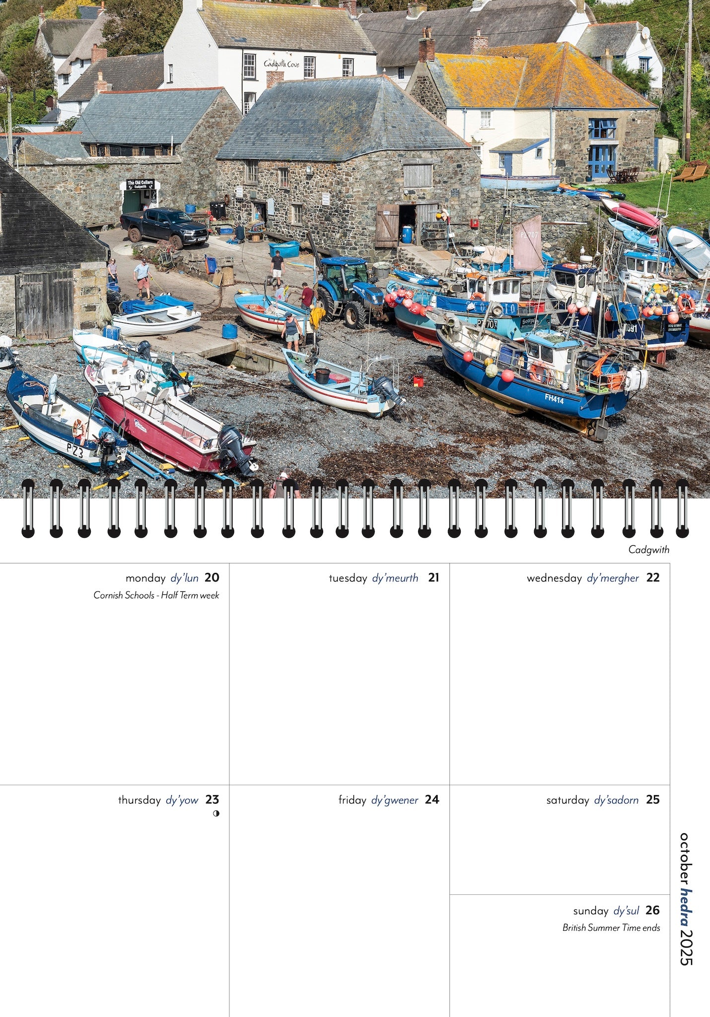 Inside pages of Cornish desk diary, week to view