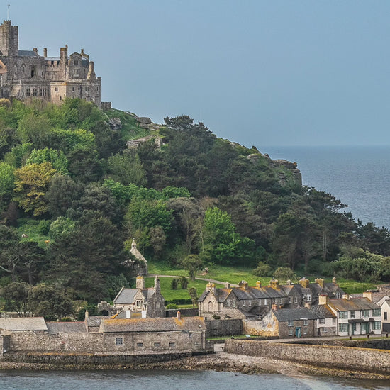 Video animation of greetings cards, featuring St Michael's Mount looking perfecr!