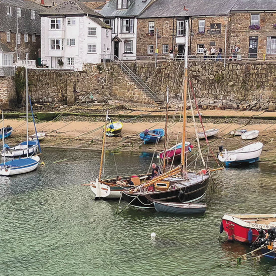 Video animation of Mousehole greeting card